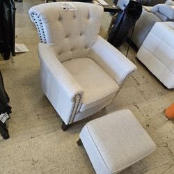 Gray Armchair With Ottoman