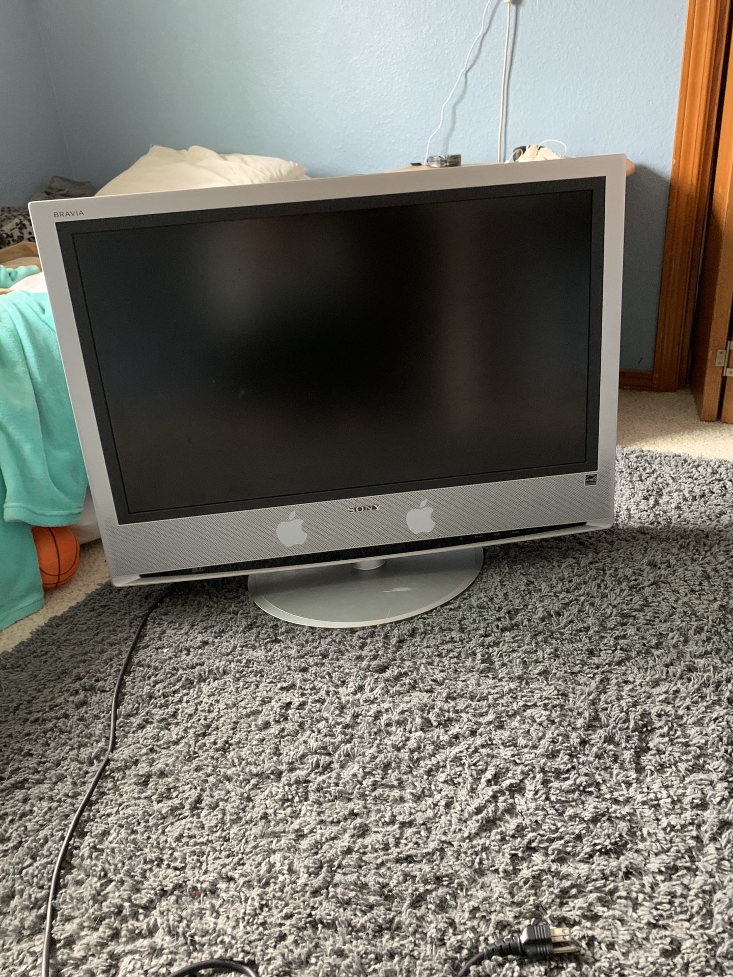 Sony 32”