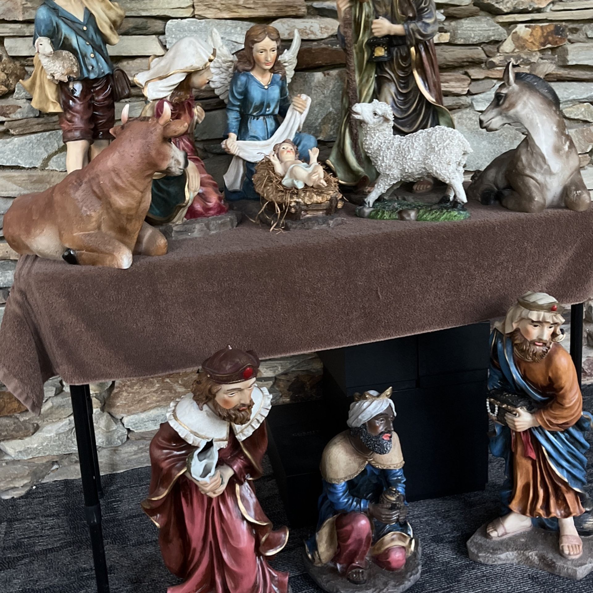 NATIVITY SCENE