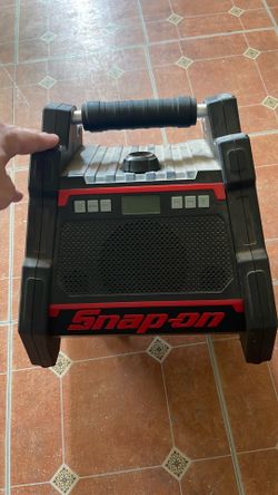 Snap on speaker