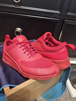 AIR MAX THEA
"RUBY RED"