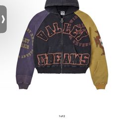 Valley Dreams Hoodie Size L New