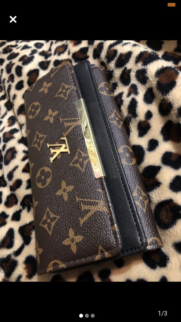 Brand new Louis Vuiton wallet for Sale in Tampa, FL - OfferUp