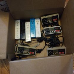 Miscellaneous Gaming Controllers And Accessories