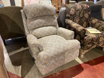 Rocking Recliner Chair with Off White Circle Pattern
