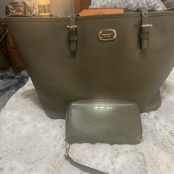 MK Purse With Wallet