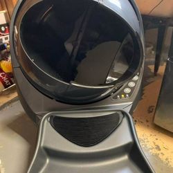 Litter Robot 3 With Fence Cover And Stairs