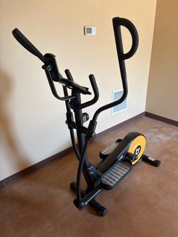 Pooboo E399 Elliptical – Like New – Barely Used