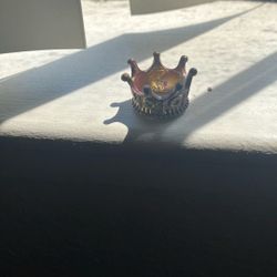 Tiny Gold Crown(NOT REAL GOLD)