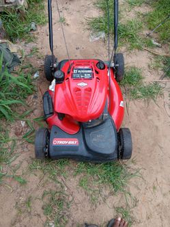 Troy Bilt 21in Self Propelled Lawnmower