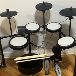 Prebuilt Alesis Nitro Max With Stool And 2 Sets Of Drumsticks 