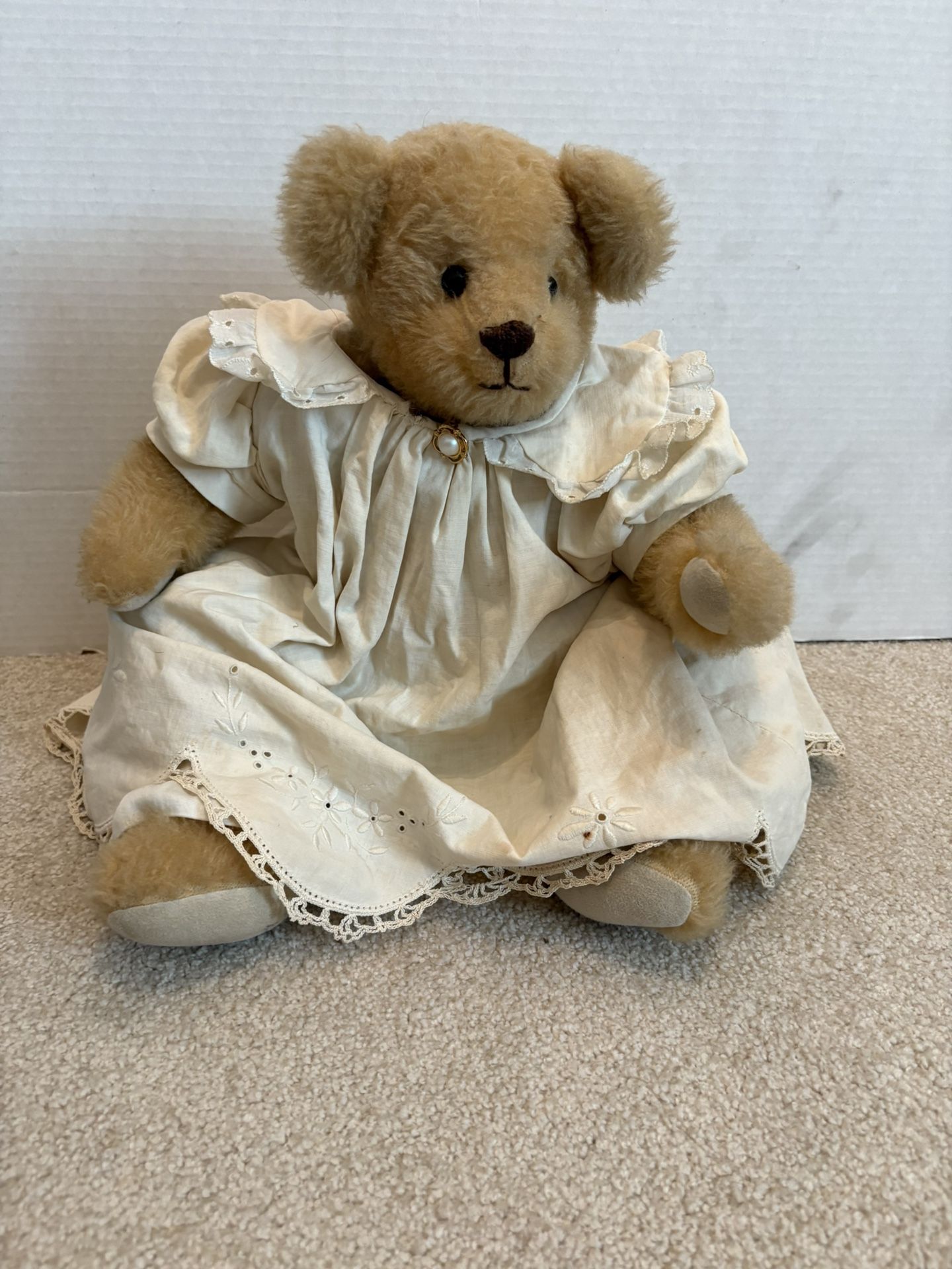 18 Inch Boyds Bear Collectible -T Farley Edition