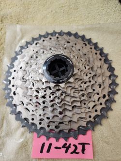 11-42T Shimano XT 11 speed cassette