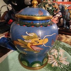Cloisonne ginger jar 7.5x5.75 inches 