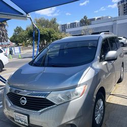 2012 Nissan Quest