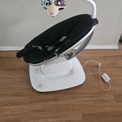 4-mom Infant Swing/rocking 