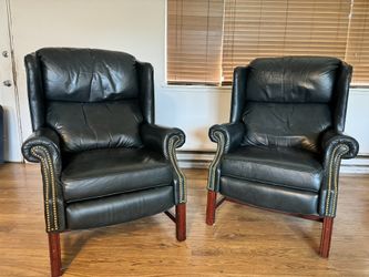 Vintage Manual Green Wingback Recliners 