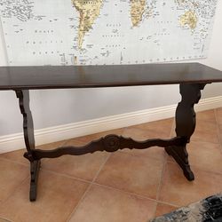 Solid wood consolr table