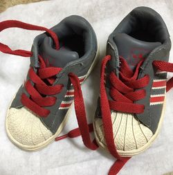 Little boys adidas shoes sz 6
