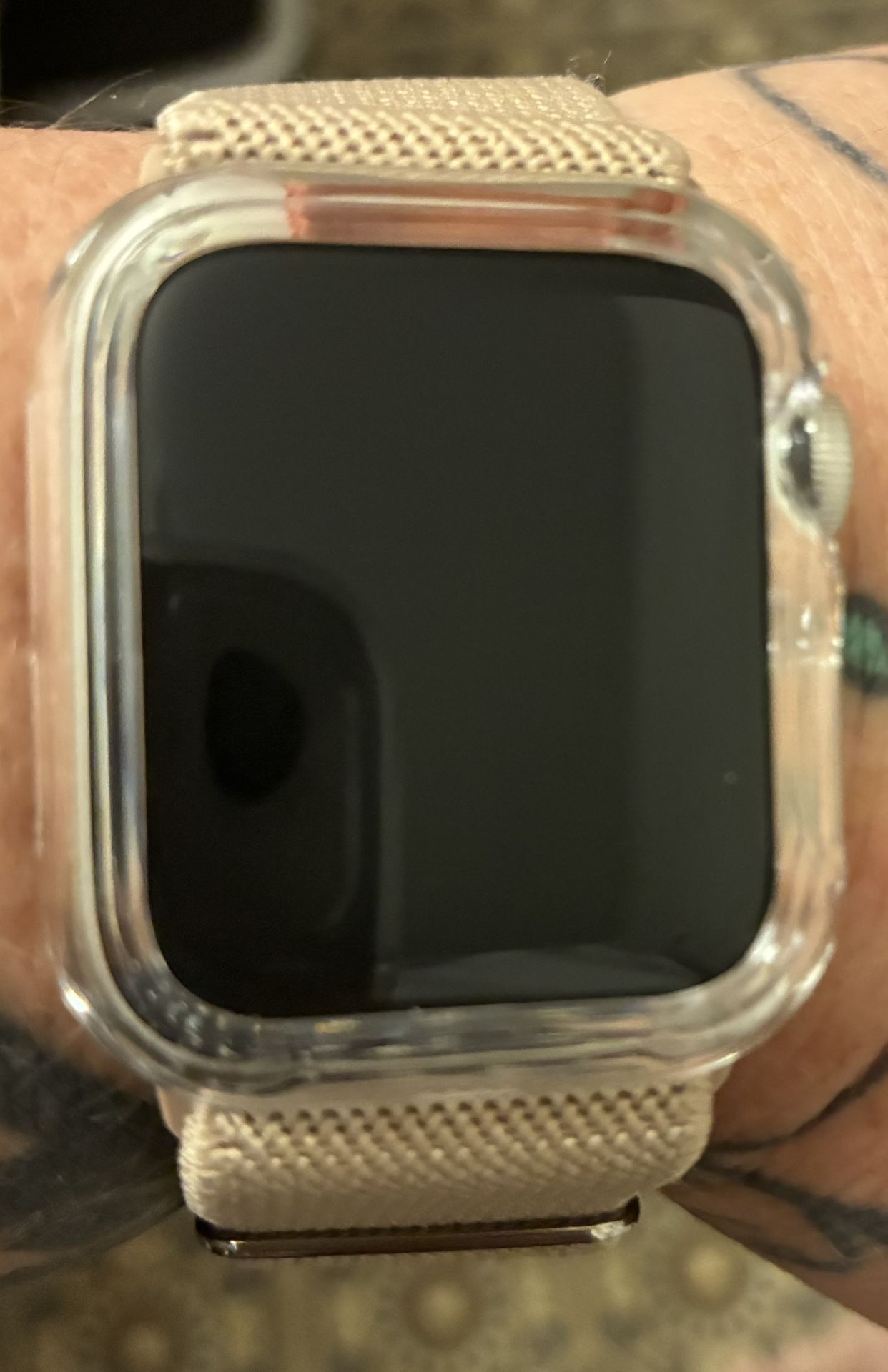 New Apple Watch SE Series 40mm Silver & Cream Color Band