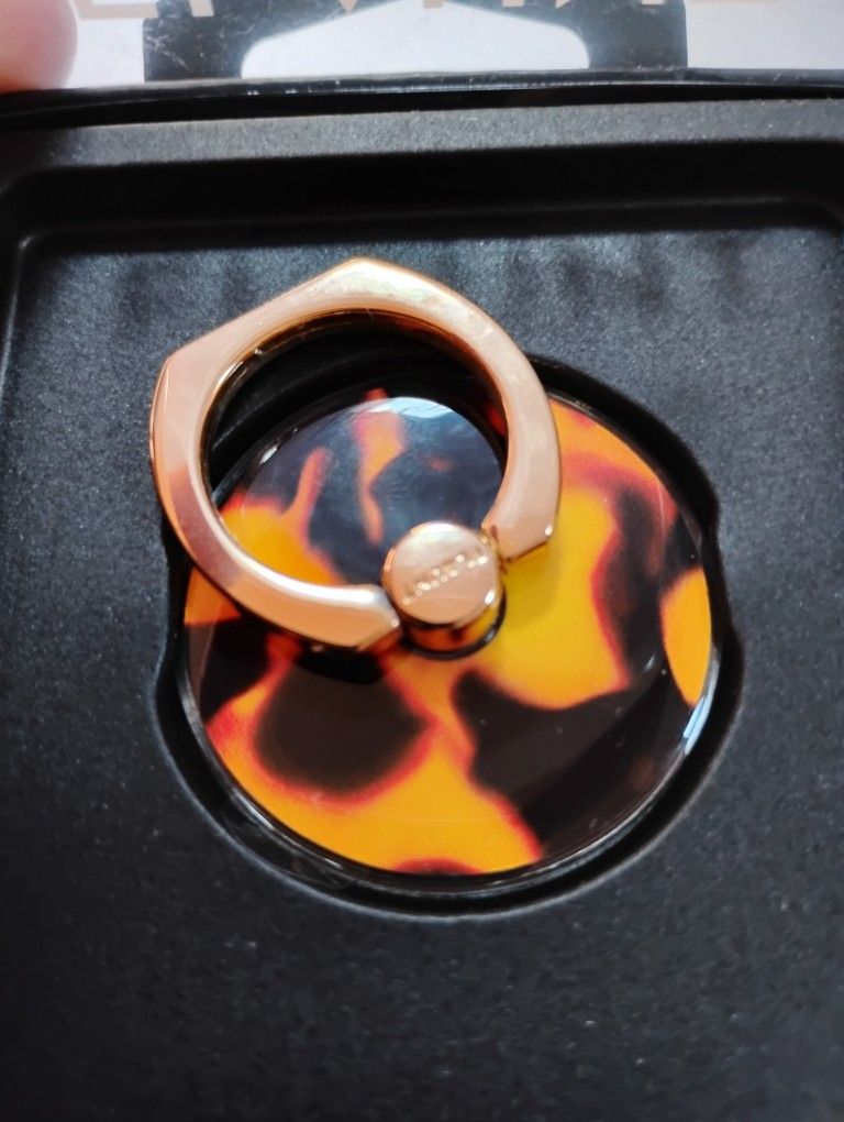 Flaunt Cell Phone Holder Ring New Tiger Print