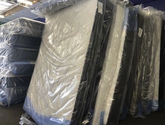 Full size mattress