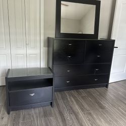 Dresser, Nightstand & Mirror 