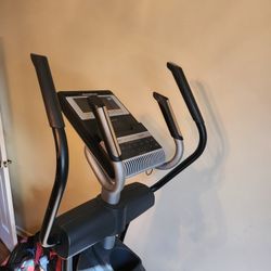 REDUCED! Nordic Track Elliptical Exercise Machine