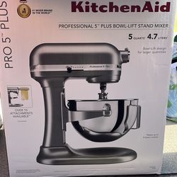 Kitchenaid pro 5 plus mixer