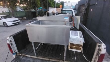 Ice bin stainless steel 30"x18"