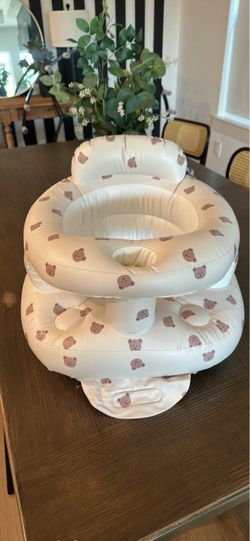 Inflatable baby chair