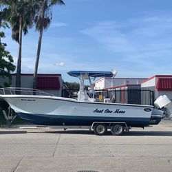 1999 Dusky 26’ Cuddy Cabin