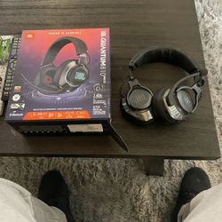 JBL Quantum 810  Gaming Headset