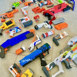 Huge Lot Nerf Guns