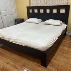 King Sized Bed For Sale