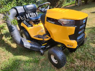 Cub Cadet XT1 LT42 Riding Lawn Mower