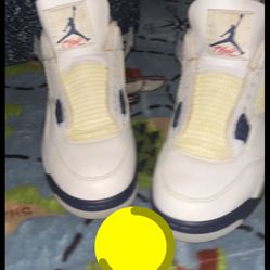Jordan 4s