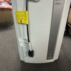 DeLonghi 500 Square Foot Portable Air Conditioner -White