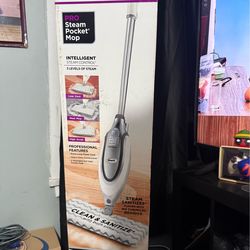 Shark Pro Team Pocket Moo