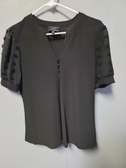 Flower & Feather Black Blouse Size Medium