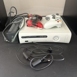 Microsoft Xbox 360 - Compelete