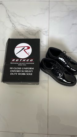 Uniform Hi Gloss men’s shoes zize9 R