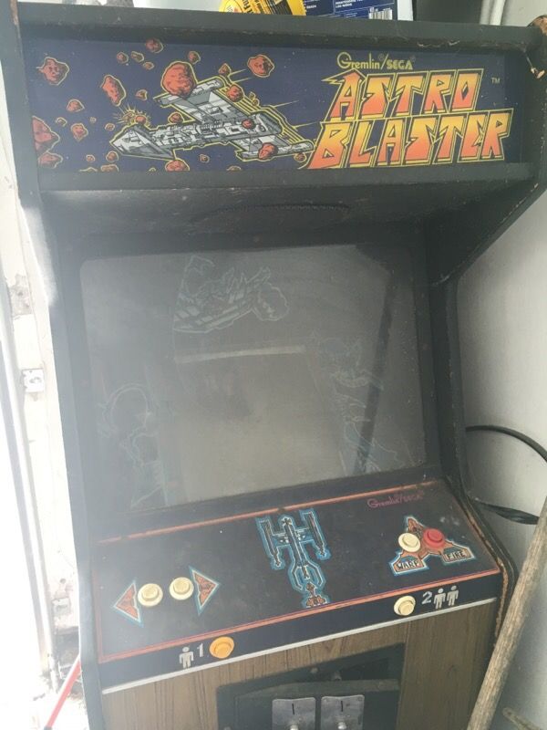 Retro Astro blaster game