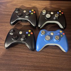 4 Xbox 360 Controllers 