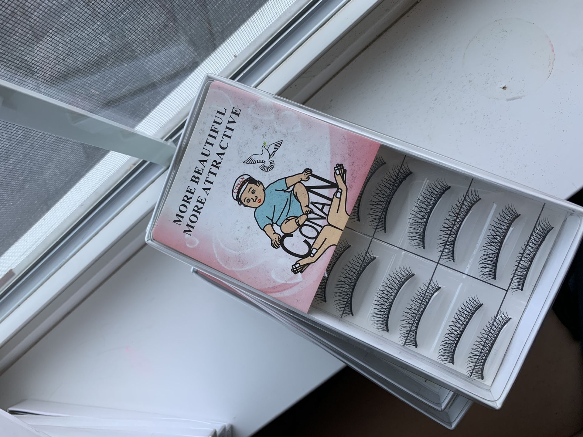 False lashes