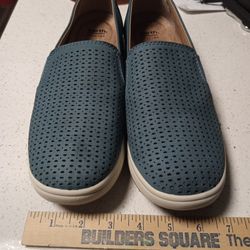 Shoes  Earth Origins Size 10