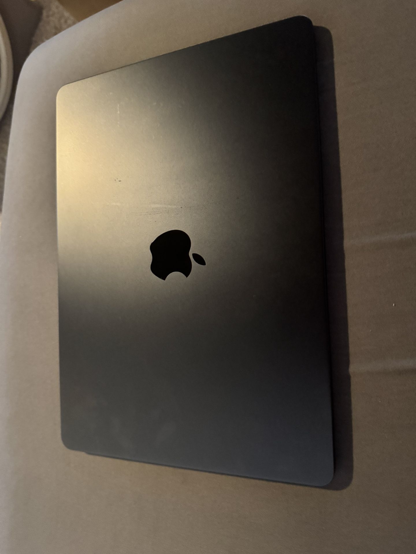 Apple MacBook M3