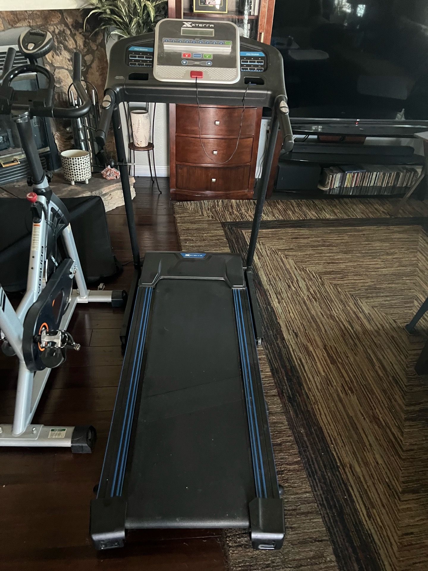 XTERRA TR150 TREADMILL- XLNT CONDITION
