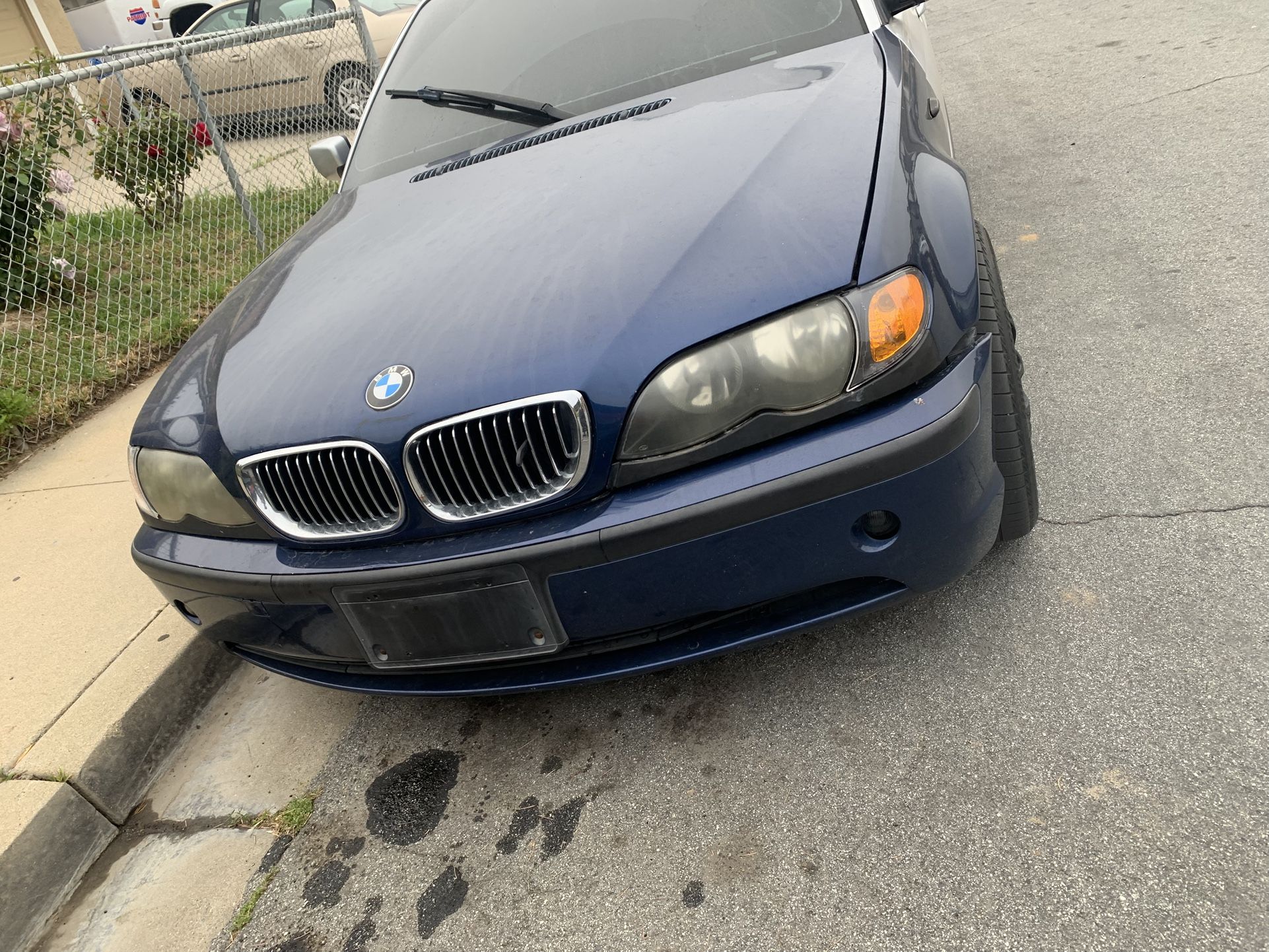 2004 BMW 330i