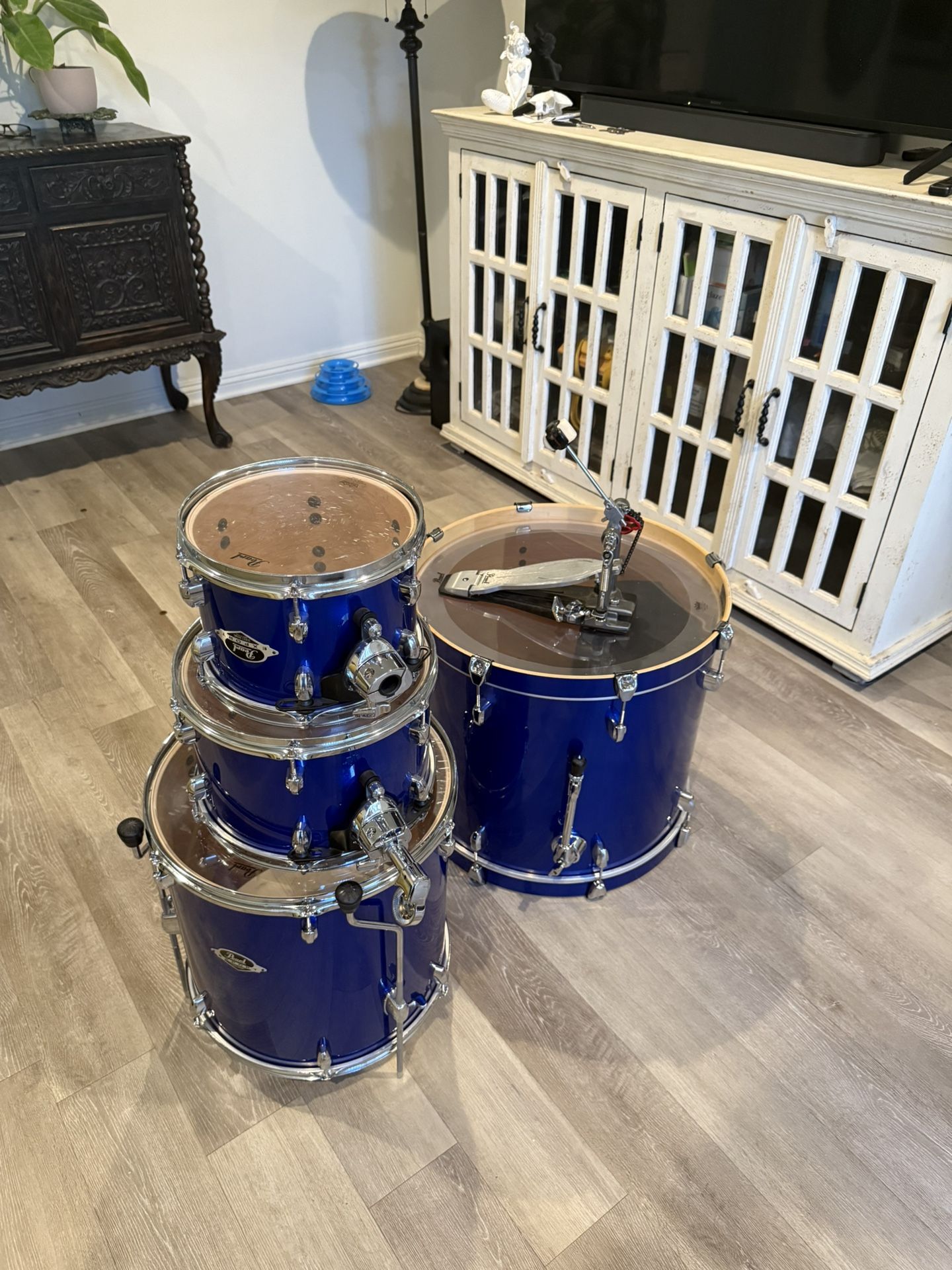 Pearl Drum Kit
